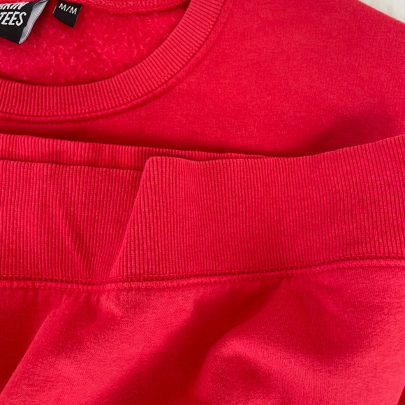 Merry Christmas Ya Filthy Animal Crewneck Sweater Freakin Tees Red Size Medium - Picture 2 of 12